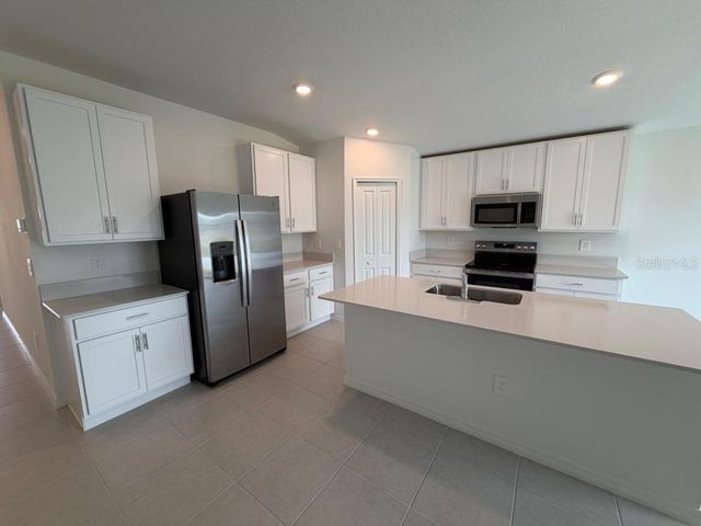 2167 LONE OAK LANE, Lakeland, FL 33801