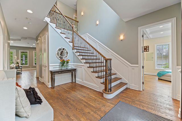 3219 University Avenue, Highland Park, IL 60035