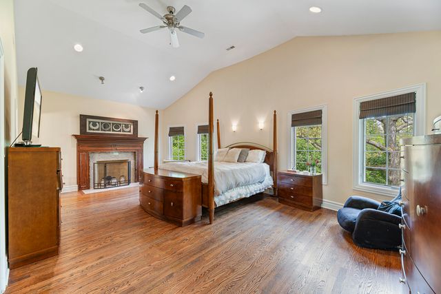 3219 University Avenue, Highland Park, IL 60035