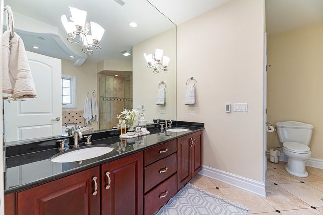 3219 University Avenue, Highland Park, IL 60035