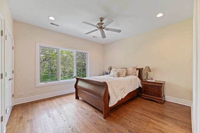 3219 University Avenue, Highland Park, IL 60035
