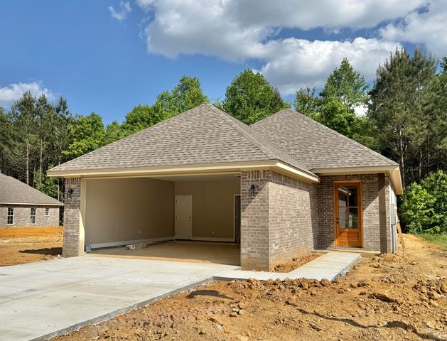 44 Riviera Dr., Hattiesburg, MS 39402