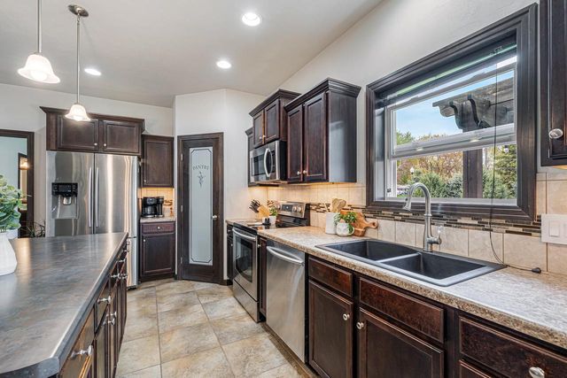 1465 AMENDMENT DRIVE, Neenah, WI 54956