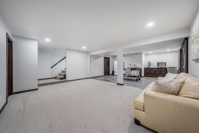 1465 AMENDMENT DRIVE, Neenah, WI 54956