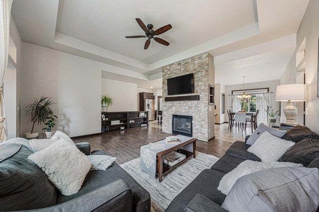 1465 AMENDMENT DRIVE, Neenah, WI 54956