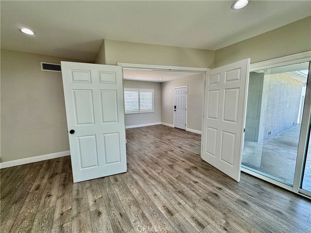 1127 Turning Bend, Claremont, CA 91711