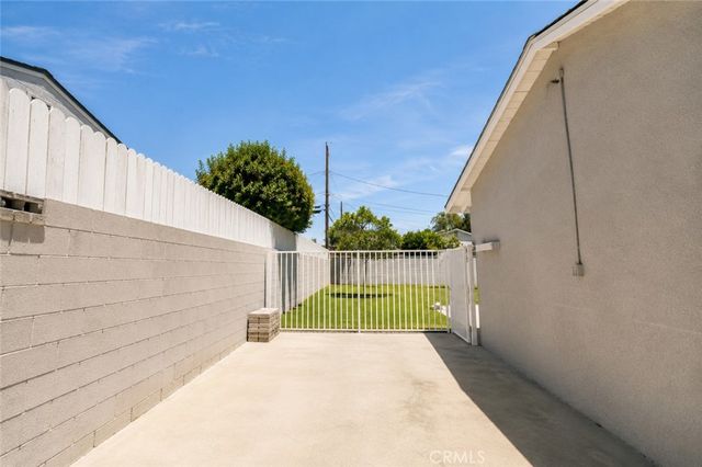 1127 Turning Bend, Claremont, CA 91711