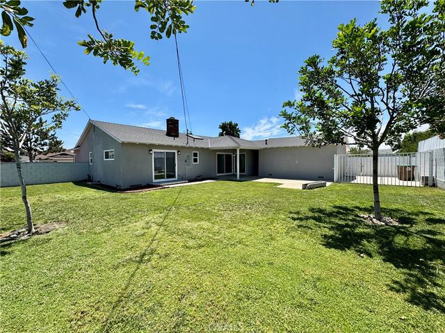 1127 Turning Bend, Claremont, CA 91711