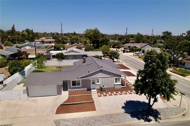1127 Turning Bend, Claremont, CA 91711
