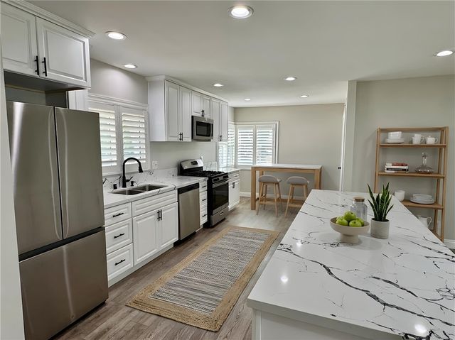 1127 Turning Bend, Claremont, CA 91711