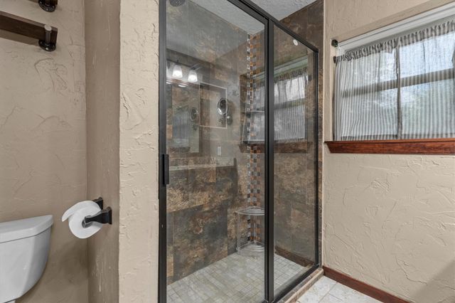 8107 Coolshire Lane, Houston, TX 77070