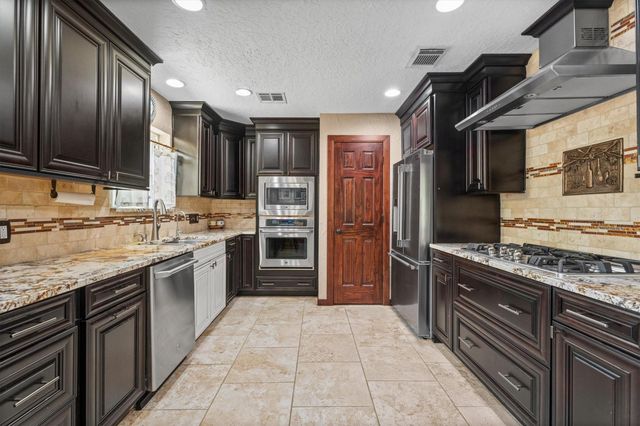 8107 Coolshire Lane, Houston, TX 77070