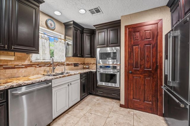 8107 Coolshire Lane, Houston, TX 77070