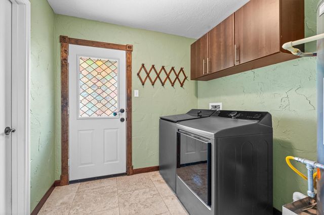 8107 Coolshire Lane, Houston, TX 77070