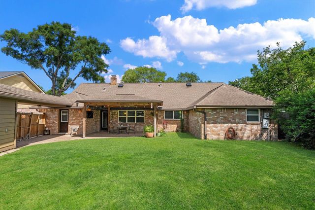 8107 Coolshire Lane, Houston, TX 77070