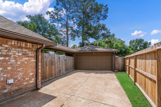 8107 Coolshire Lane, Houston, TX 77070