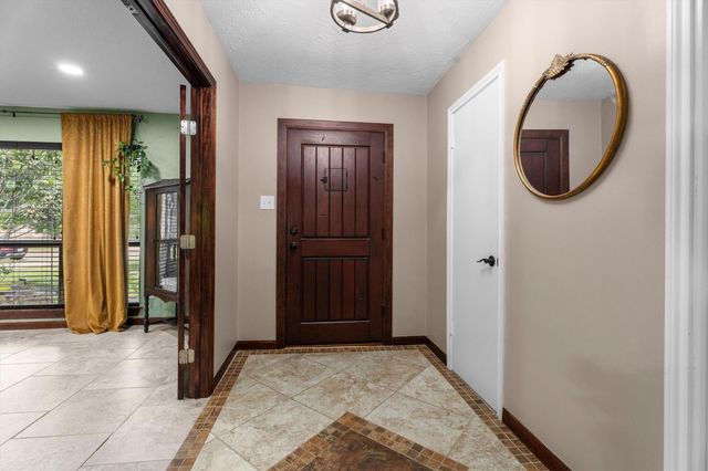 8107 Coolshire Lane, Houston, TX 77070