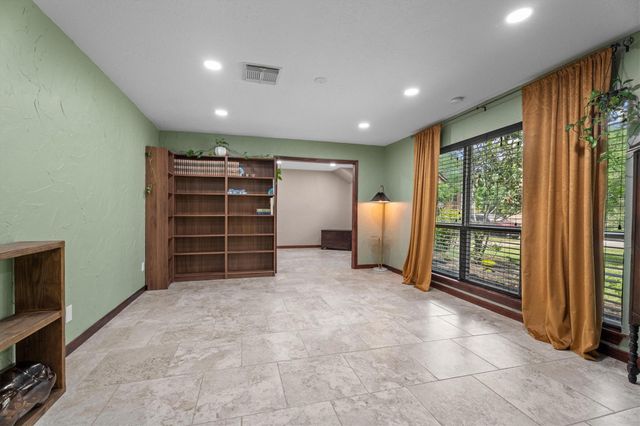 8107 Coolshire Lane, Houston, TX 77070