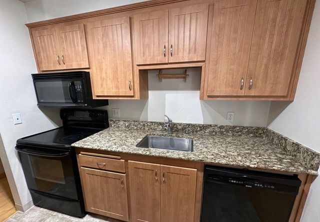 555 555 Jean St 528, Oakland, CA 94610