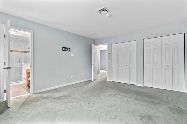 15 Derbyshire 15, Derby, CT 06418