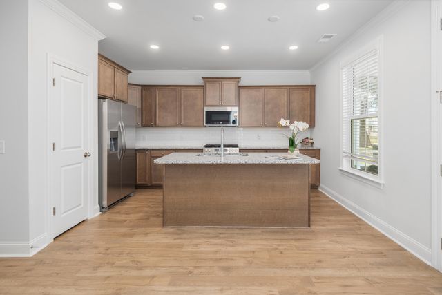 1150 Oak Bluff Avenue, Charleston, SC 29492