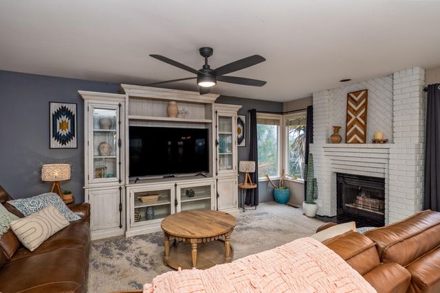 2739 Wilkshire Drive, Medford, OR 97504