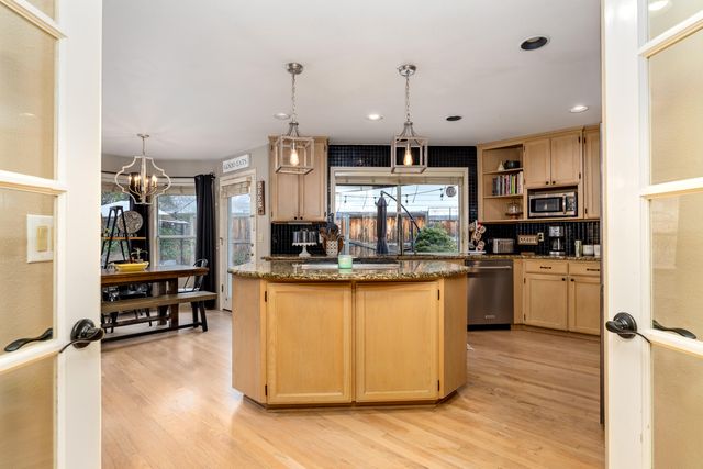 2739 Wilkshire Drive, Medford, OR 97504