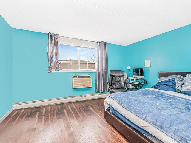 210 Sunset Boulevard, Bronx, NY 10473