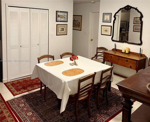 10611 SW 23rd Ter, Miami, FL 33165