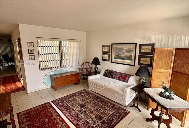 10611 SW 23rd Ter, Miami, FL 33165