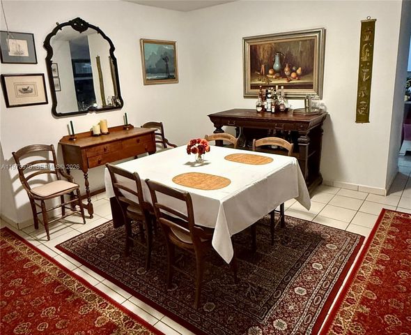 10611 SW 23rd Ter, Miami, FL 33165