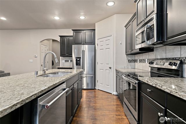 16428 80th Avenue E, Puyallup, WA 98375