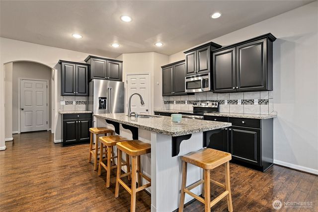 16428 80th Avenue E, Puyallup, WA 98375