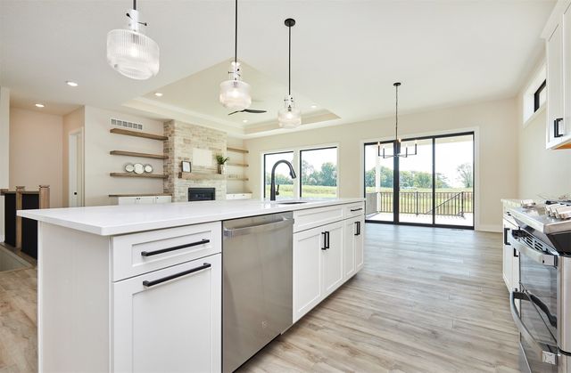 1362 S Lotus Place, West Des Moines, IA 50266