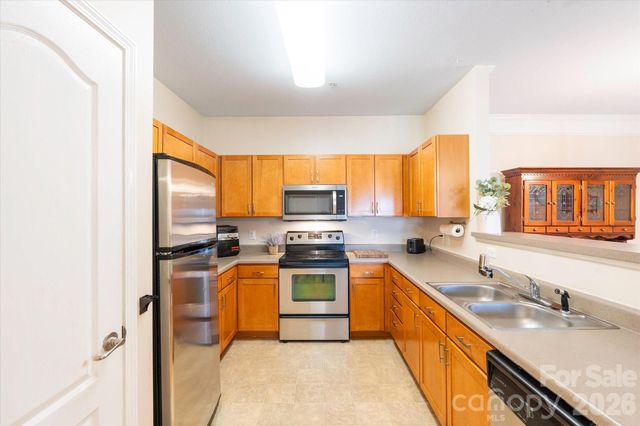 233 Appeldoorn Circle, Asheville, NC 28803