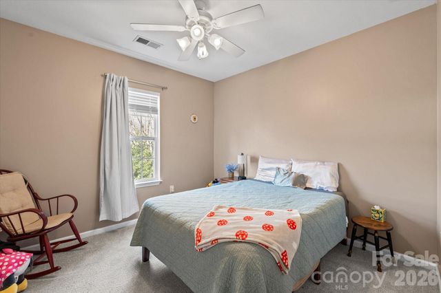 233 Appeldoorn Circle, Asheville, NC 28803