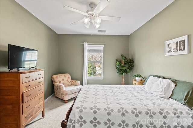 233 Appeldoorn Circle, Asheville, NC 28803