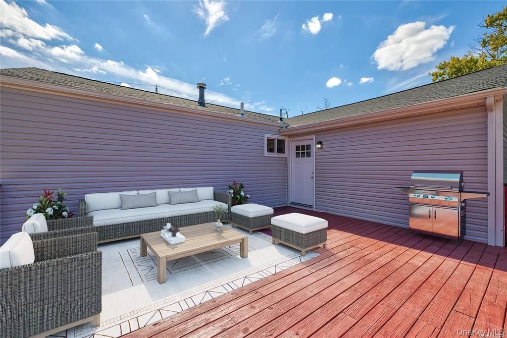 218 E Alhambra Avenue, Lindenhurst, NY 11757 — photo 5