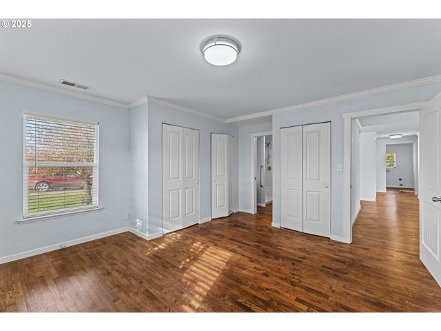 1713 MAPLE St, Myrtle Point, OR 97458