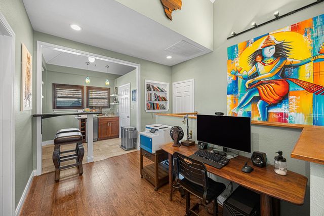 202 E 7th Street, Houston, TX 77007