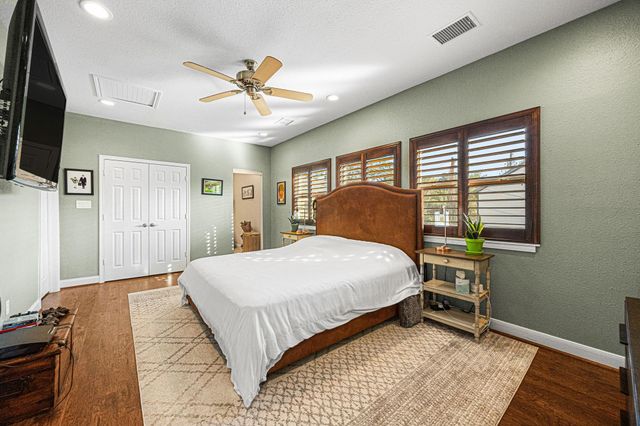 202 E 7th Street, Houston, TX 77007