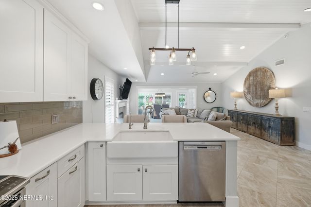 35 SEA WINDS Lane S, Ponte Vedra Beach, FL 32082