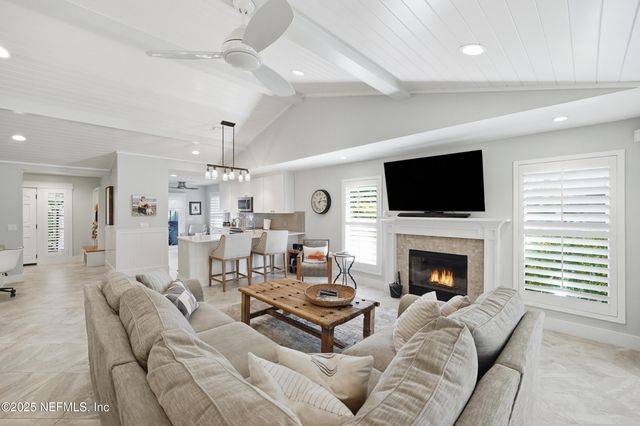 35 SEA WINDS Lane S, Ponte Vedra Beach, FL 32082