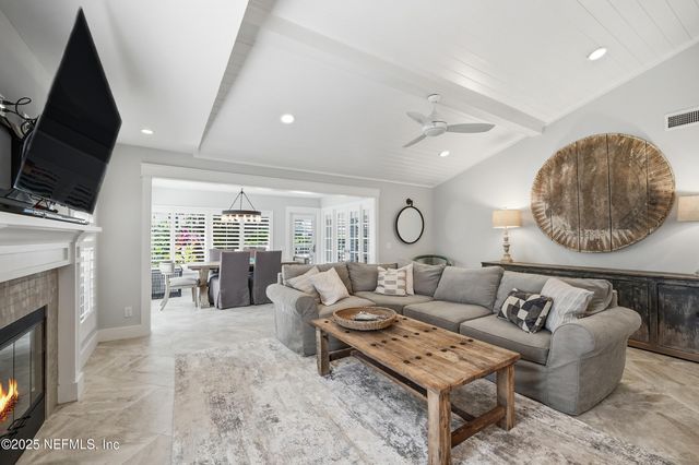 35 SEA WINDS Lane S, Ponte Vedra Beach, FL 32082