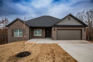8 Fountainhall Circle, Bella Vista, AR 72715