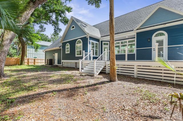 117 HERNANDEZ AVENUE, Palm Coast, FL 32137