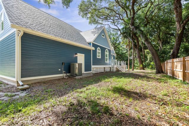 117 HERNANDEZ AVENUE, Palm Coast, FL 32137