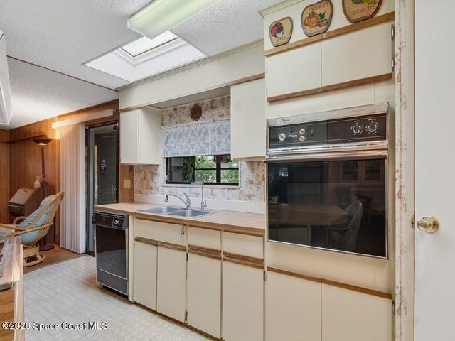 1229 Iriquois Drive, Barefoot Bay, FL 32976