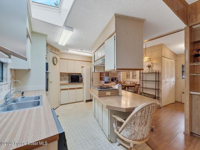 1229 Iriquois Drive, Barefoot Bay, FL 32976