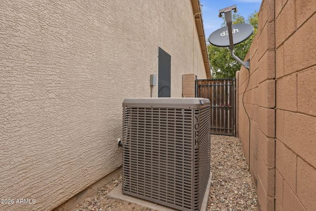 16387 W MONTE CRISTO Avenue, Surprise, AZ 85388
